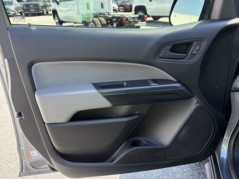 Used 2021 Chevrolet Colorado W/T w/ WT Convenience Package RWD image 20