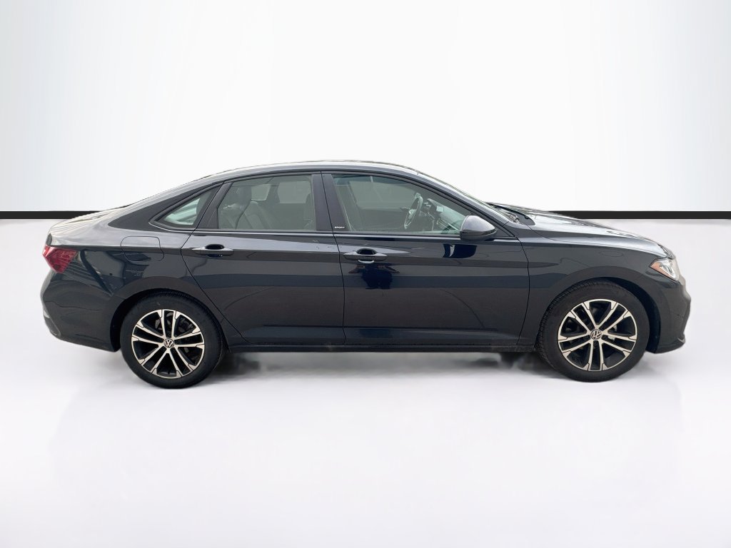 Certified 2026 Volkswagen Jetta Sport FWD image 4