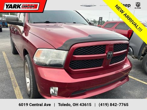Used 2015 RAM 1500 Express RWD image 1