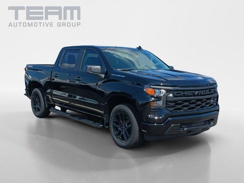 New 2025 Chevrolet Silverado 1500 Custom image 1