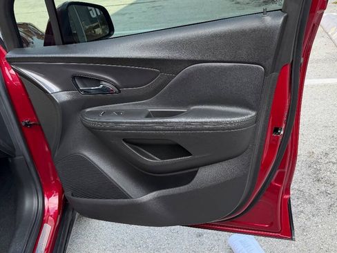 Used 2019 Buick Encore Preferred w/ Safety Package FWD image 21