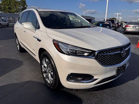 Used 2021 Buick Enclave Avenir w/ Avenir Technology Package AWD/4WD image 7