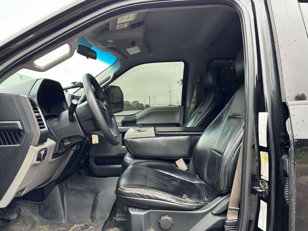 Used 2017 Ford F350 XLT w/ Snow Plow Prep Package AWD/4WD image 3