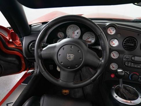 Used 2005 Dodge Viper SRT-10 w/ Copperhead Edition Group RWD image 17