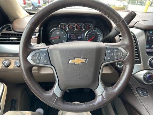 Used 2018 Chevrolet Suburban LT AWD/4WD image 35