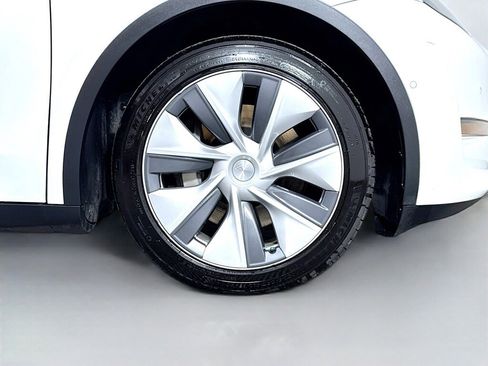 Used 2020 Tesla Model Y Long Range AWD/4WD image 42