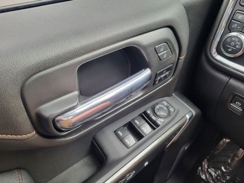 Used 2023 GMC Sierra 2500 AT4 w/ AT4 Preferred Package image 28