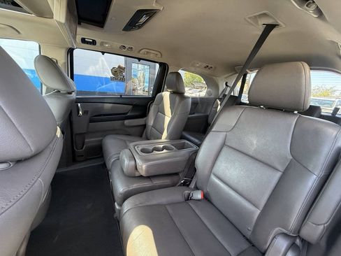 Used 2016 Honda Odyssey Touring Elite image 16