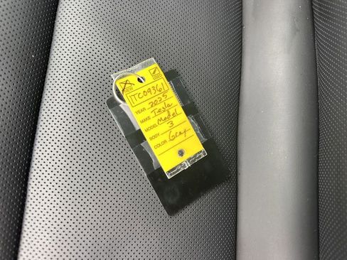 Used 2025 Tesla Model 3 Long Range image 29