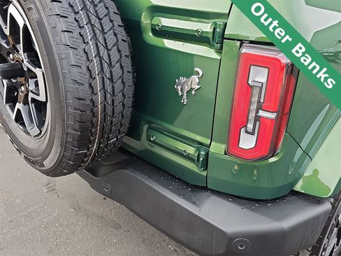 Used 2025 Ford Bronco Outer Banks image 11