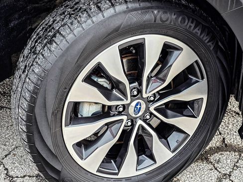 Used 2024 Subaru Outback Limited AWD/4WD image 9