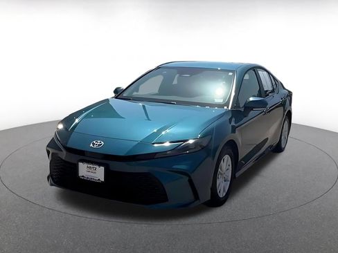 Used 2026 Toyota Camry LE FWD image 7