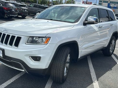 Used 2016 Jeep Grand Cherokee Limited AWD/4WD image 7
