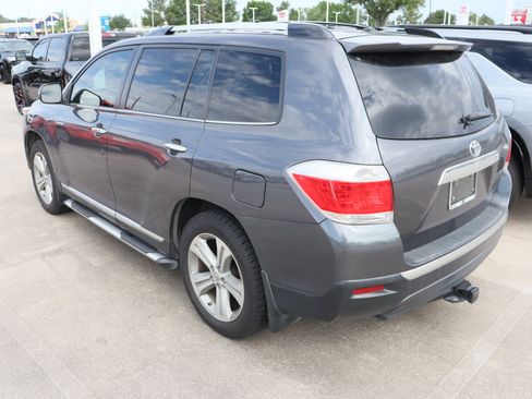 Used 2012 Toyota Highlander Limited w/ Tow Pkg image 5