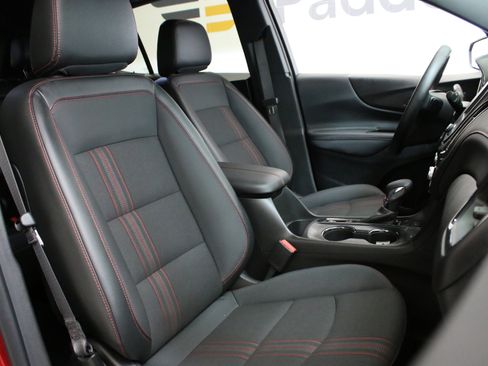 Used 2023 Chevrolet Equinox RS image 28