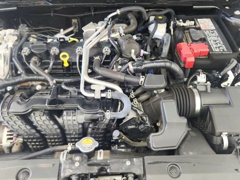 Used 2024 Nissan Altima 2.5 SV FWD image 36