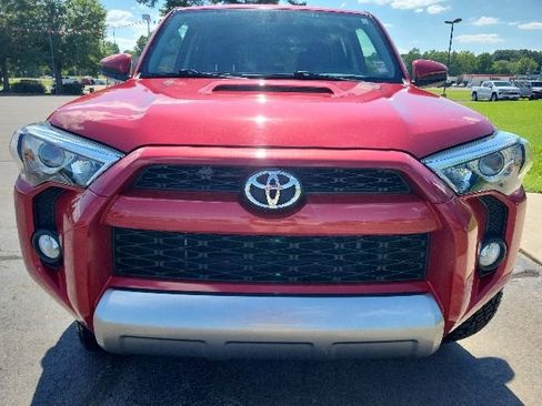Used 2019 Toyota 4Runner TRD Off-Road AWD/4WD image 7