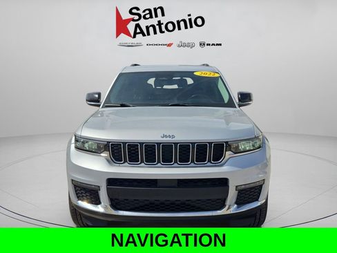Used 2022 Jeep Grand Cherokee L Limited image 3
