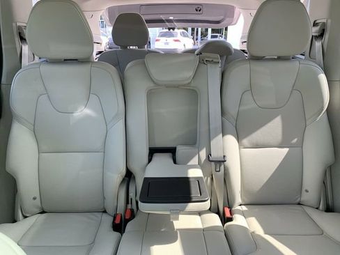 Used 2024 Volvo XC90 B5 Plus AWD/4WD image 31