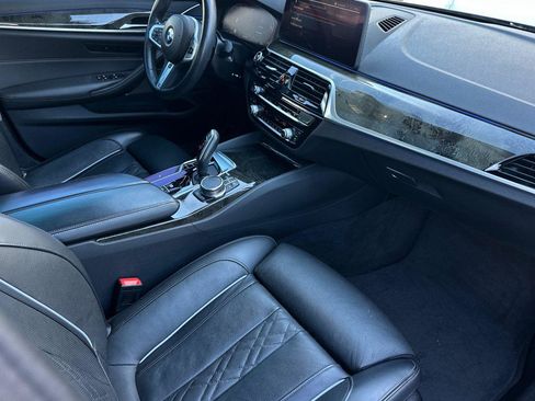 Used 2023 BMW 540i 540i w/ M Sport Package image 16