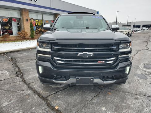 Used 2018 Chevrolet Silverado 1500 LTZ Z71 w/ LTZ Plus Package image 3