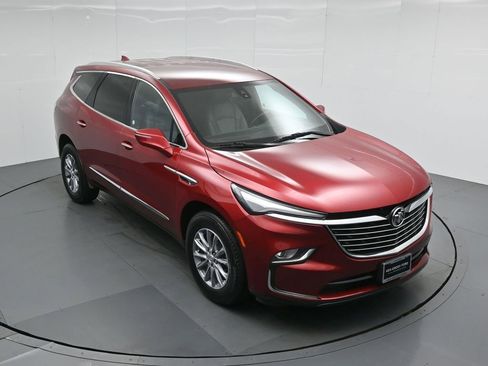 Used 2024 Buick Enclave Premium image 37