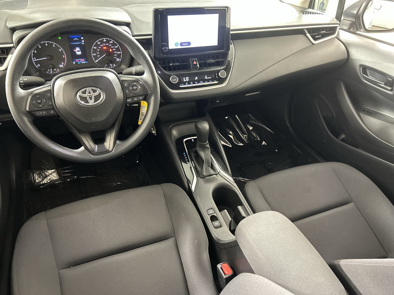 Used 2025 Toyota Corolla LE FWD image 23