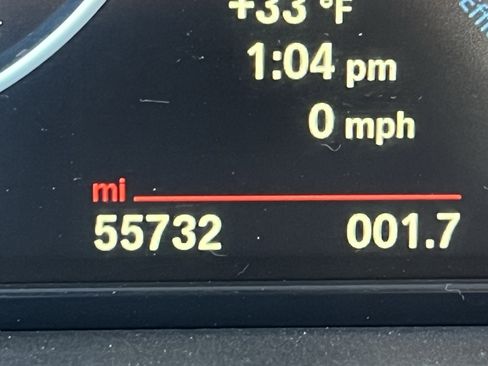 Used 2016 BMW M235i Convertible image 22