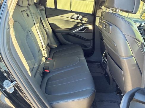 Used 2022 BMW X6 M50i w/ Executive Package image 10