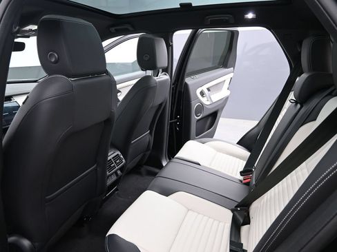 New 2025 Land Rover Discovery Sport Dynamic SE AWD/4WD image 17