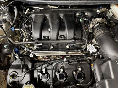 Used 2018 Ford Explorer Limited w/ Equipment Group 301A image 31