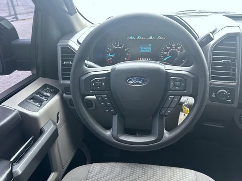 Used 2018 Ford F150 XLT AWD/4WD image 11
