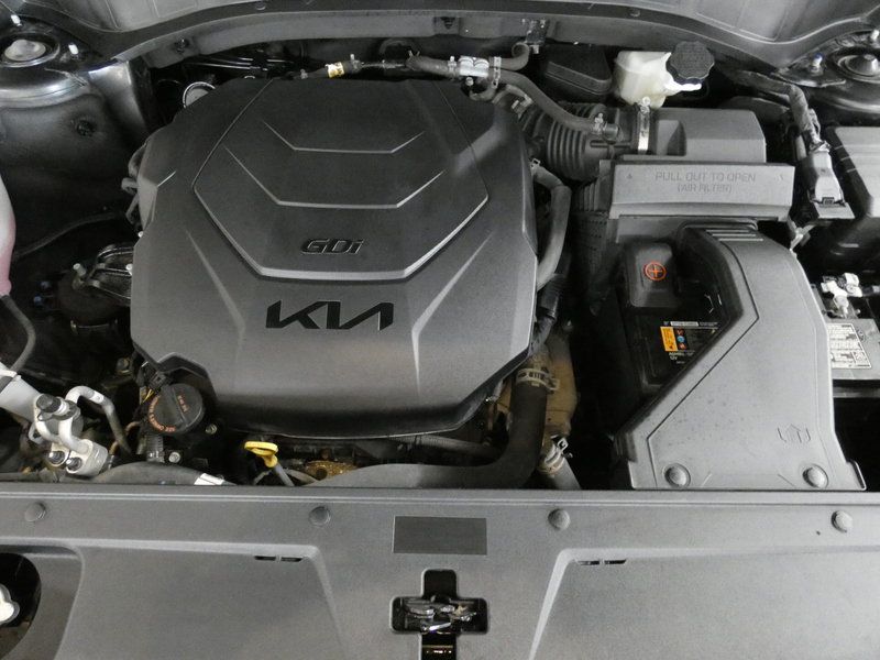 Used 2023 Kia Telluride AWD image 32