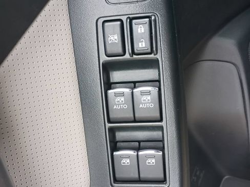 Used 2017 Subaru Forester 2.5i Limited AWD/4WD image 19