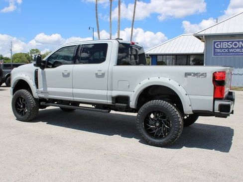 Used 2025 Ford F250 Lariat w/ Black Appearance Package AWD/4WD image 7
