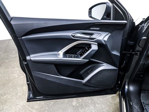 Used 2025 Audi Q5 Premium Plus w/ Premium Plus image 21