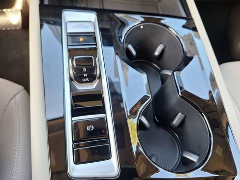 New 2026 Volkswagen Atlas SE image 18