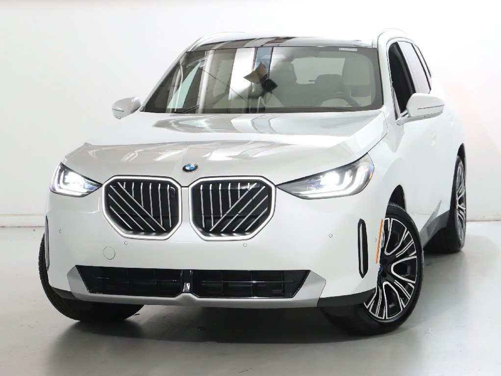 Used 2026 BMW X3 xDrive30i w/ Premium Package AWD/4WD image 3