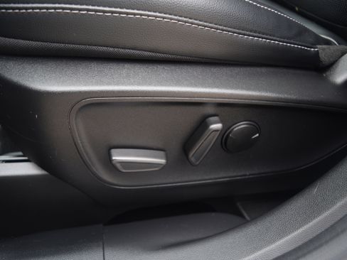 Used 2022 Ford Escape Titanium w/ Class II Trailer Tow Package image 16