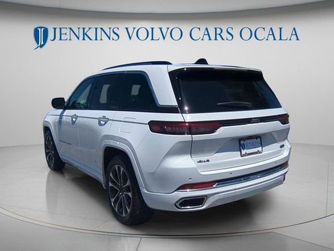 Used 2023 Jeep Grand Cherokee Overland w/ Luxury Tech Group IV image 5