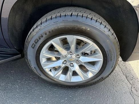 Certified 2025 Chevrolet Tahoe Premier image 33