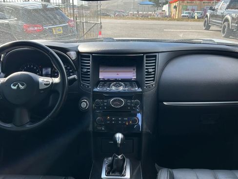 Used 2012 INFINITI FX35 2WD w/ Premium Pkg image 16