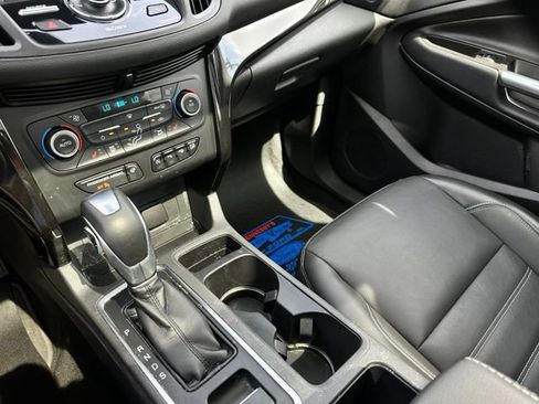 Certified 2019 Ford Escape Titanium AWD/4WD image 15