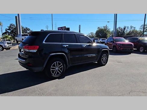 Used 2018 Jeep Grand Cherokee Limited image 33