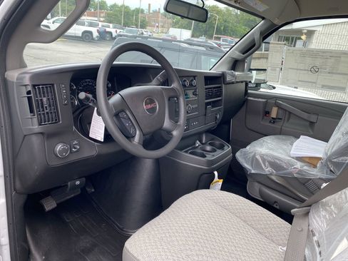 New 2025 GMC Savana 3500 w/ Power Convenience Package image 64