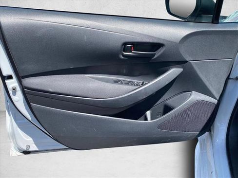 Used 2023 Toyota Corolla LE FWD image 11