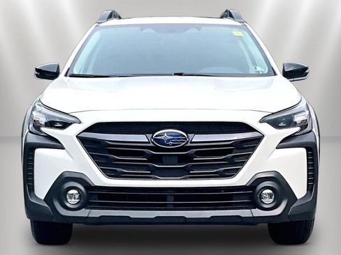 Used 2024 Subaru Outback Premium w/ Popular Package #1 AWD/4WD image 2