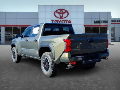 New 2025 Toyota Tacoma TRD Off-Road image 4