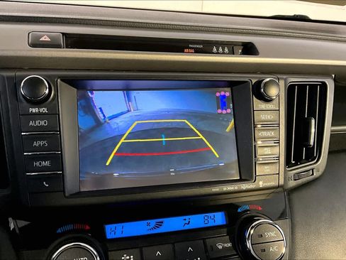 Used 2017 Toyota RAV4 XLE image 29