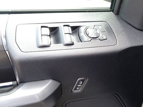Used 2017 Ford F150 XLT w/ Equipment Group 302A Luxury AWD/4WD image 17